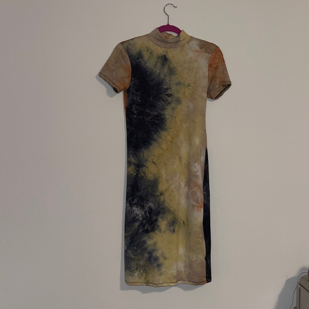 Short sleeve stretch, turtleneck, tie-dye Dress